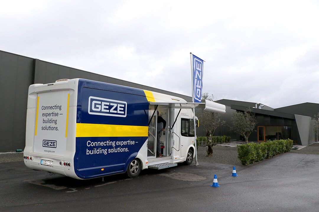 Geze Showmobile - Formação